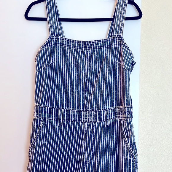 Denim stripe jumpsuit - Picture 3 of 8
